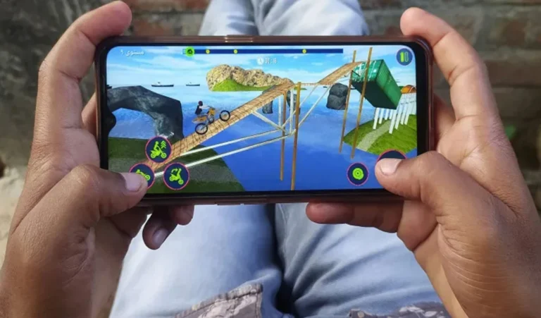 ऑनलाइन गेमिंग पर प्रतिबंध: क्या बीजेपी सरकार ने मध्यमवर्ग को बचाया? Online Gaming Bill Passed Parliament