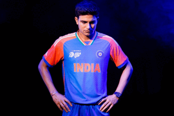 एशिया कप में टीम इंडिया: बिना स्पॉन्सर, जर्सी पर क्या लिखा? क्रिकेट India Plays Asiacup Without Sponsor