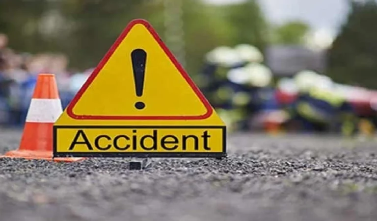 रायपुर में स्टील प्लांट का ढांचा गिरने से छह लोगों की मौत, कई घायल Breaking News Update