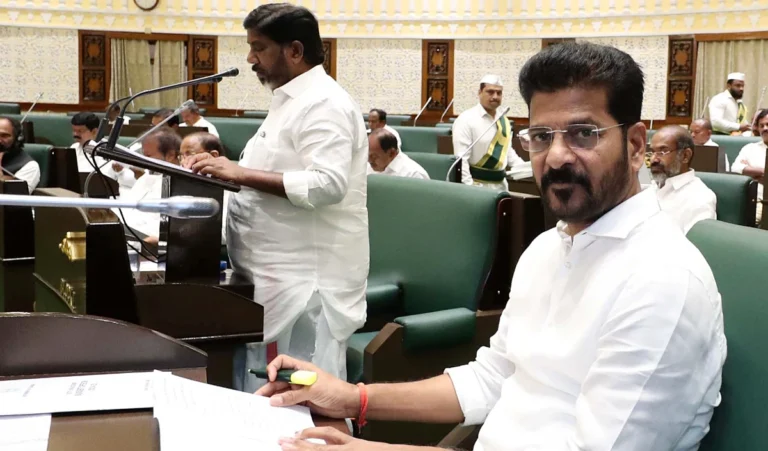 तेलंगाना में निवेश का उभार: रेड्डी ने डब्ल्यूईएफ प्रमुख से की मुलाक़ात Rao Meets Wef Chief Discussing Telangana